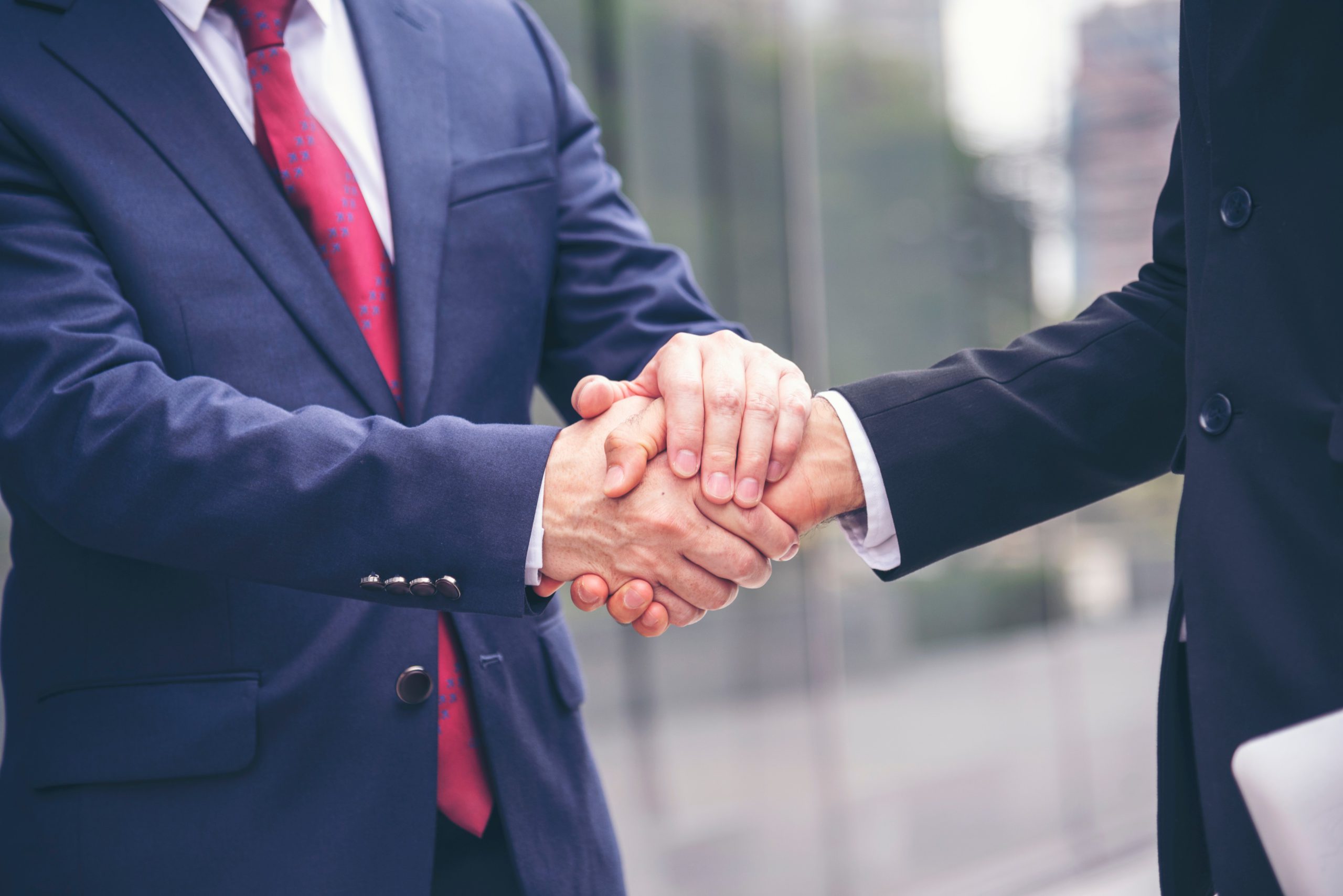 virtualC-4 2 men shaking hands