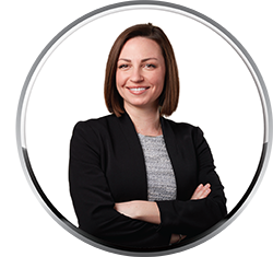 Colleen Restel headshot